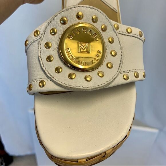 Michael Michael Kors White wedge gold logo sandal - Picture 5 of 10